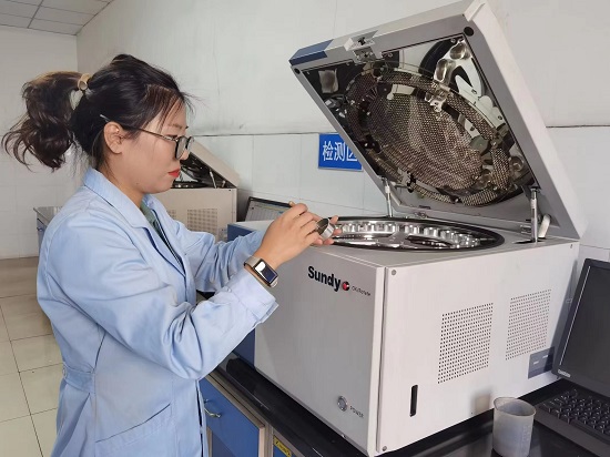 1705478324388071089.jpg 化驗班班長 藺佳麗 - 副本.jpg