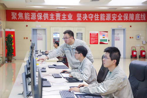 1708408731621054953.jpg 1708224253665090278.jpg