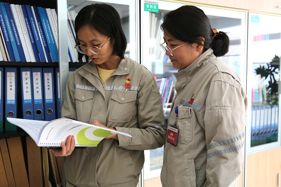 1710472630707081616.jpg 張家口熱電公司財務管理部 工作照2 - 副本.jpg