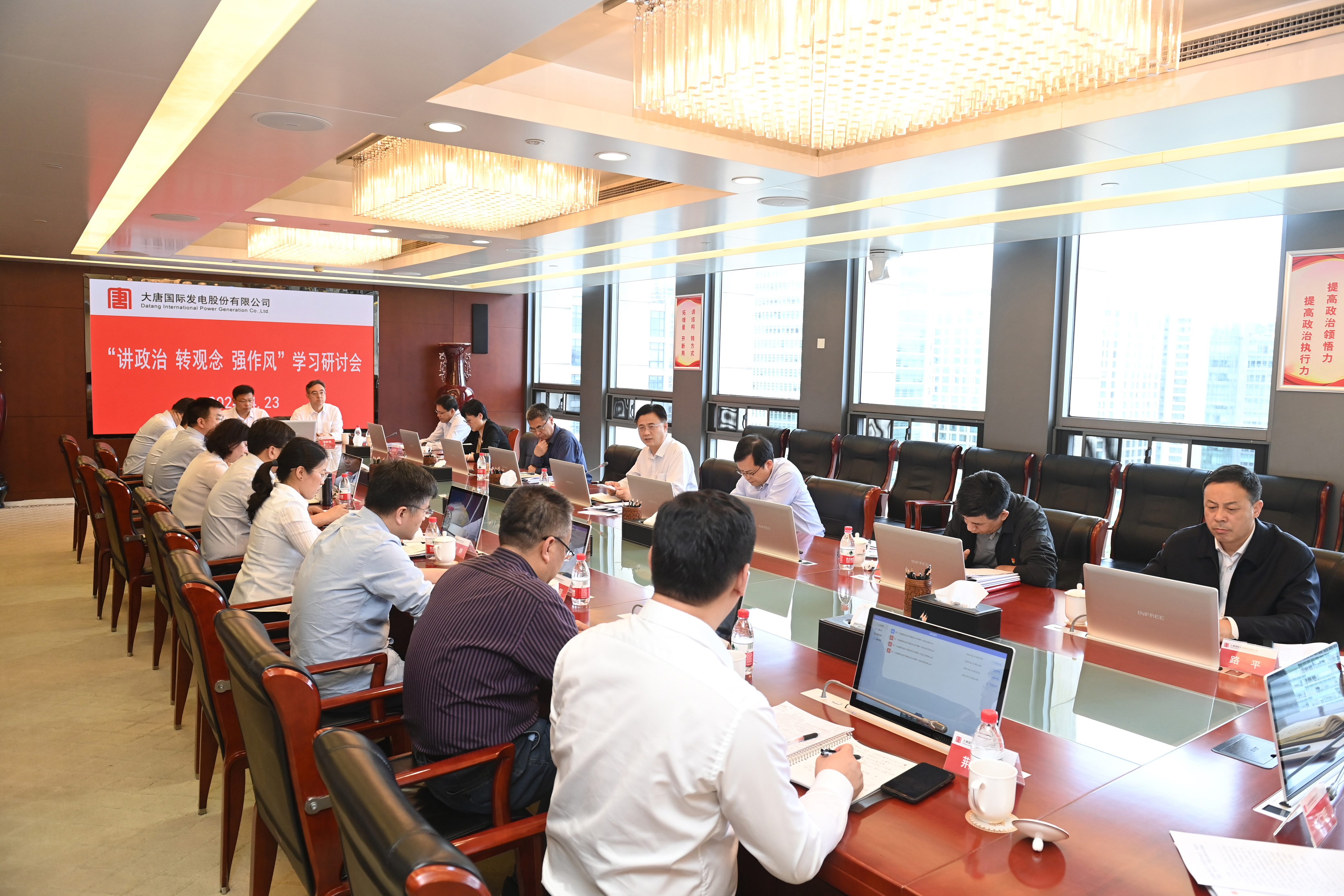 1713927060364058489.jpg 1.jpg